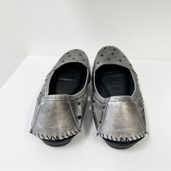 Josef Seibel Perforated Cut Out Double Air Comfort Flat Distressed Metallic 39 - Picture 2 of 7